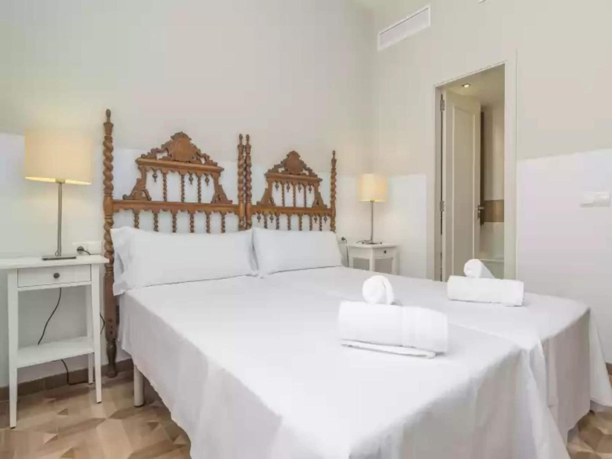 Villa With Private Pool In