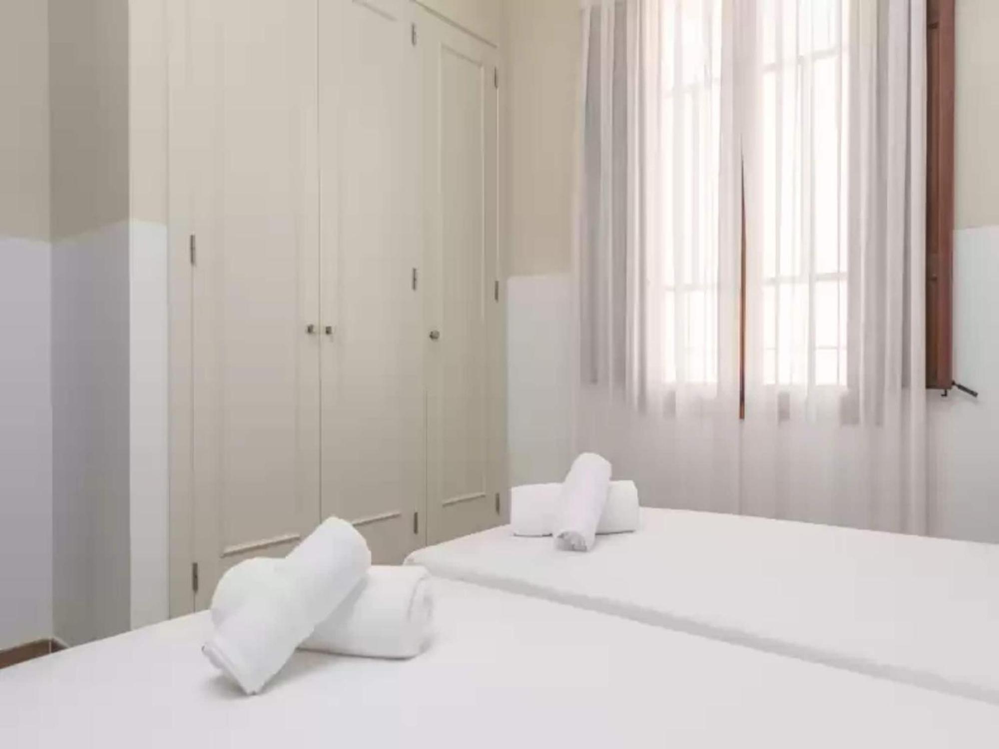 Villa With Private Pool In Llubí