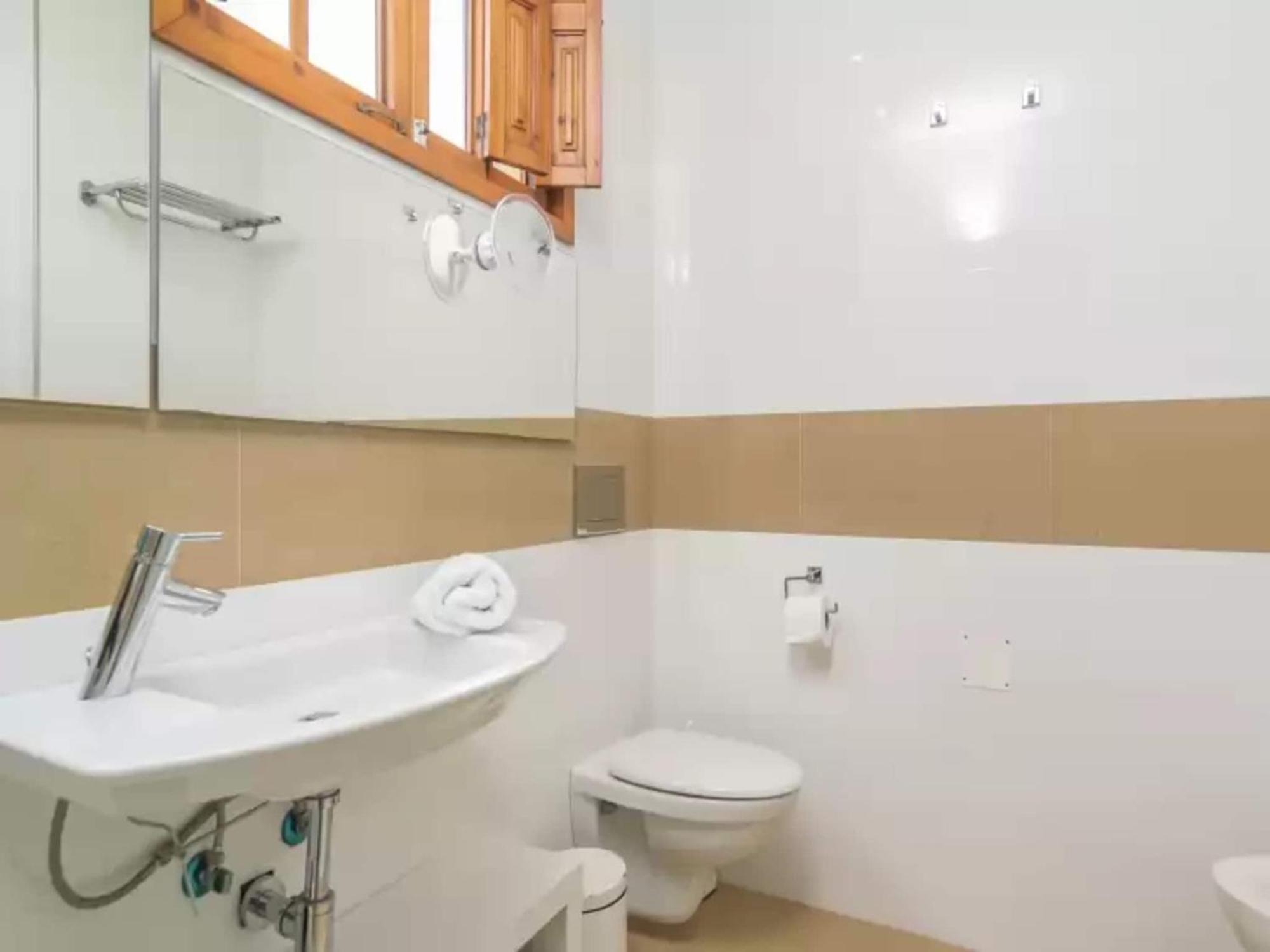 With Private Pool In *