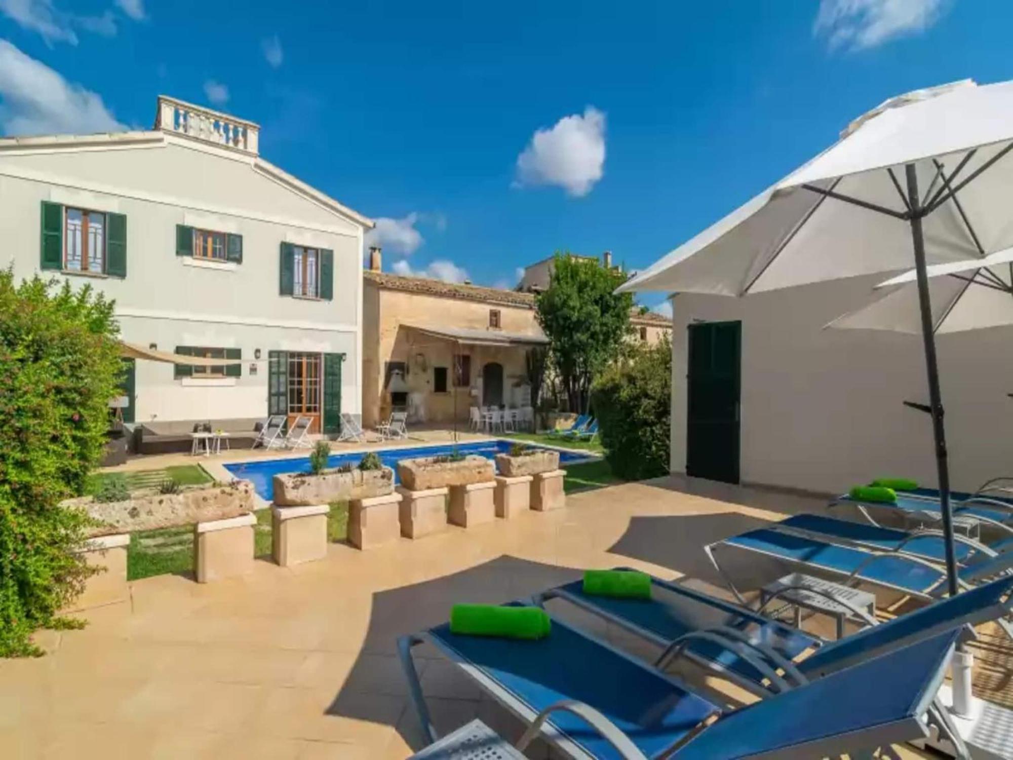 With Private Pool In Llubí